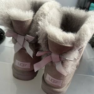 Grey Uggs with Bows